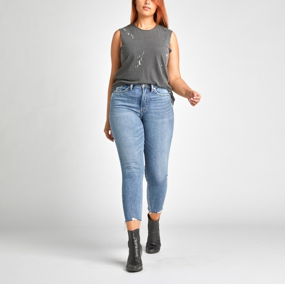 Silver Jeans - Calley Super High Rise Curvy  Skinny Crop size 27 - Picture 2 of 11